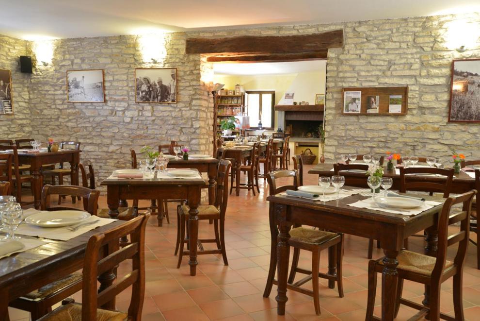 Agriturismo Girolomoni - Locanda Isola del Piano Ngoại thất bức ảnh