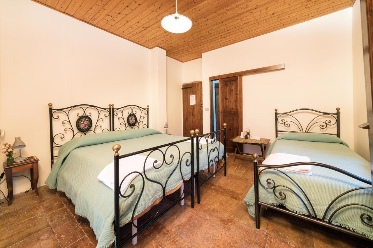 Agriturismo Girolomoni - Locanda Isola del Piano Ngoại thất bức ảnh
